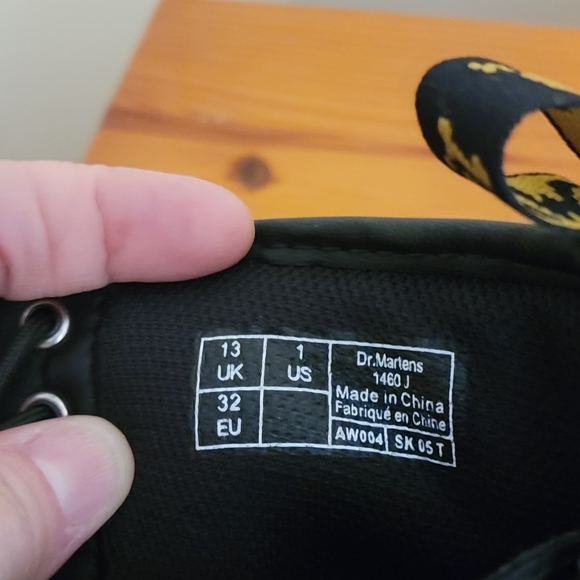 Dr. Martens 1460 Boot Oxblood Red Big Kids Size 1 - Picture 12 of 12